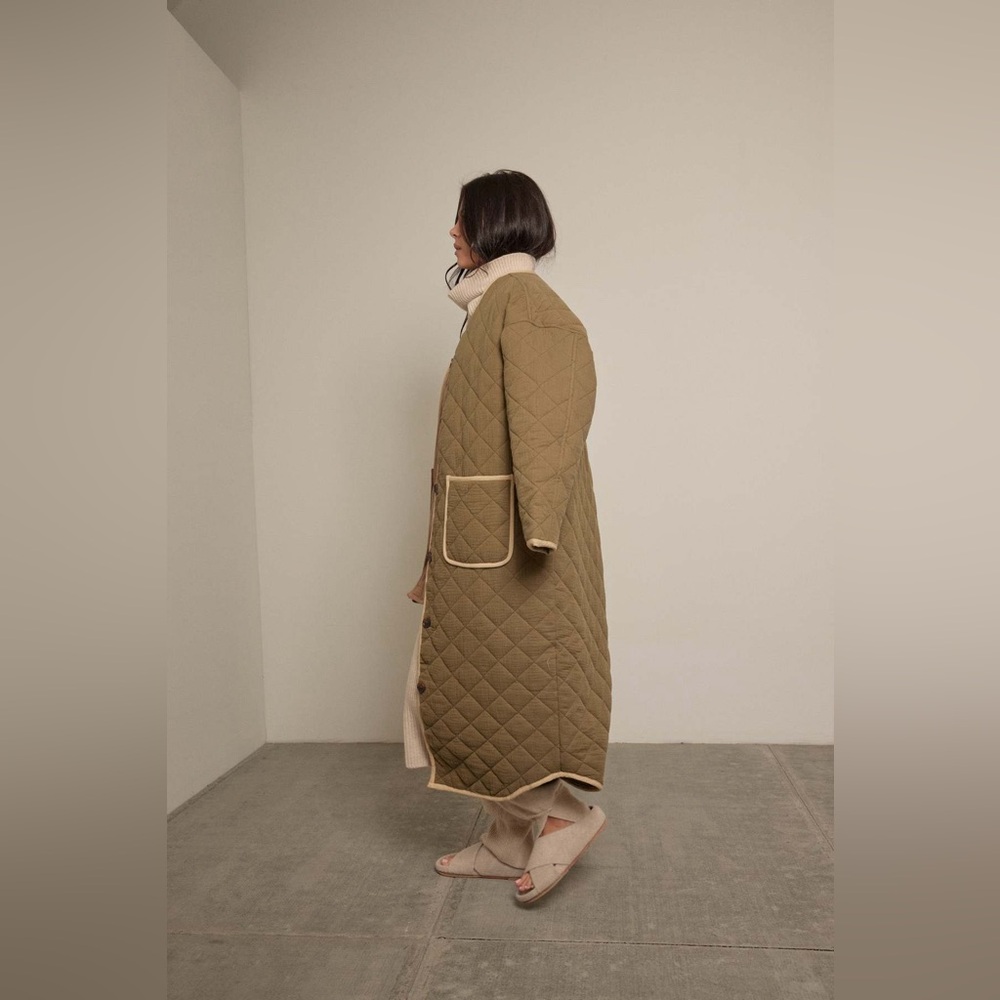 The Amente Button Down Quilted Coat Excellent Condition Size M/L - Picture 7 of 12